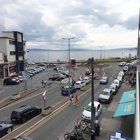 アパート Cosy Beachfront In Salthill *